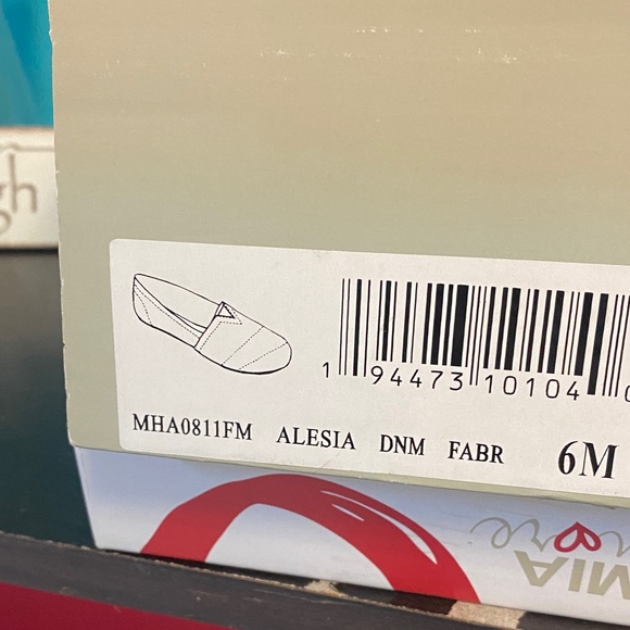 Mia Blue Denim Flats - Picture 2 of 6